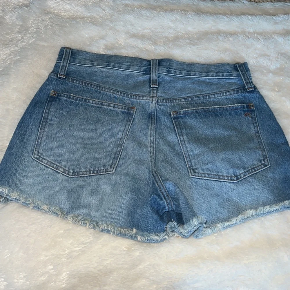 Madewell distressed relax denim blue shorts. - Picture 8 of 11